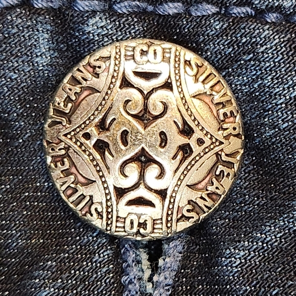 SILVER JEANS SUKI SKINNY DARK WASH WHISKERING SIZE 29 - Picture 9 of 10